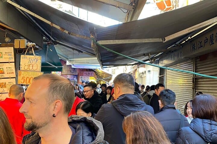 Tsukiji Fish Market Tour & Buy fish to eat at Hidden Home Kitchen — photo 12