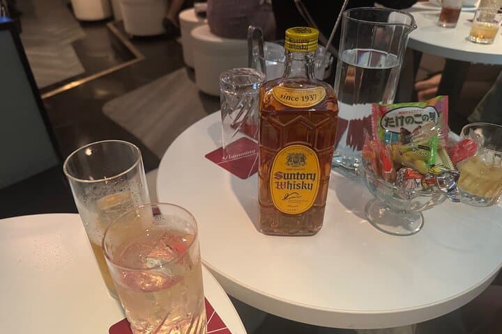 Nightlife Tour in Yokohama and Kannai with Bar Hopping and Drinks — photo 3