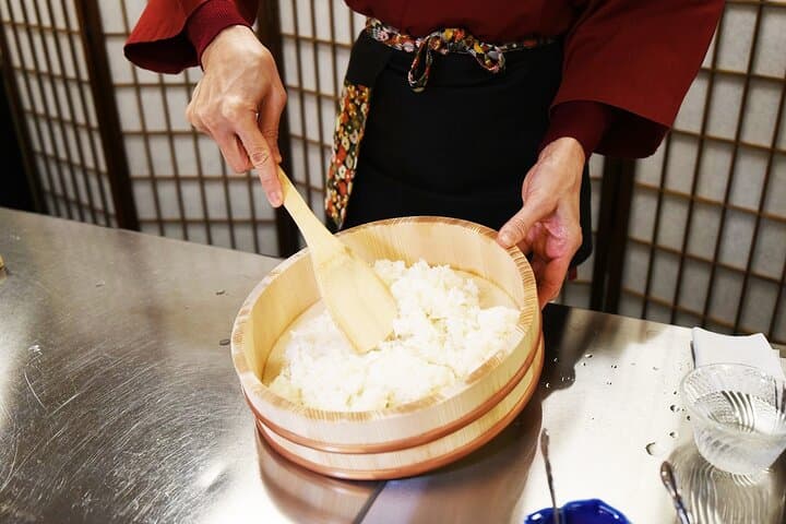 Sushi Making Experience In front of TokyoTower — photo 6