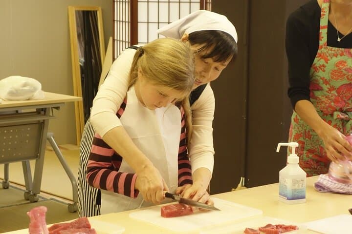 Sushi Making Experience In front of TokyoTower — photo 9