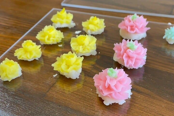Making Japanese desserts Nerikiri & drinking matcha in Tokyo — photo 15