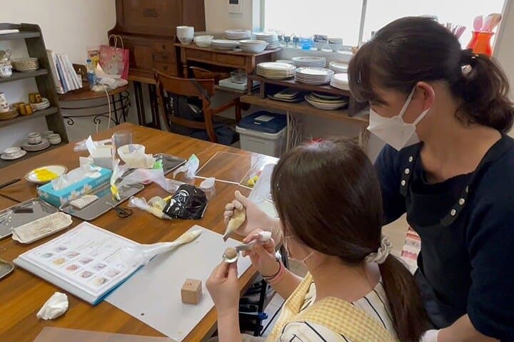 Making Japanese desserts Nerikiri & drinking matcha in Tokyo — photo 14