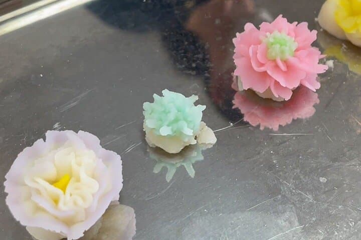Making Japanese desserts Nerikiri & drinking matcha in Tokyo — photo 20