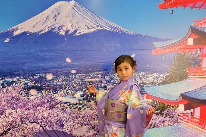 Kimono Experience at Fujisan Culture Gallery with Tea lesson — photo 5