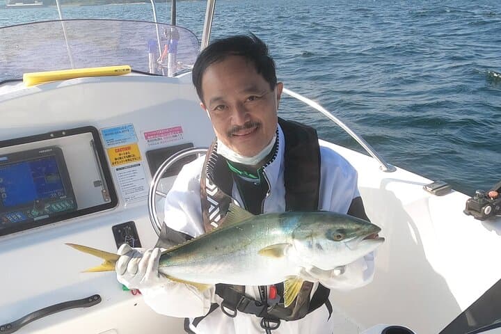 Learn Sushi-grade fish with a licensed guide @Yokohama fishmarket — photo 19