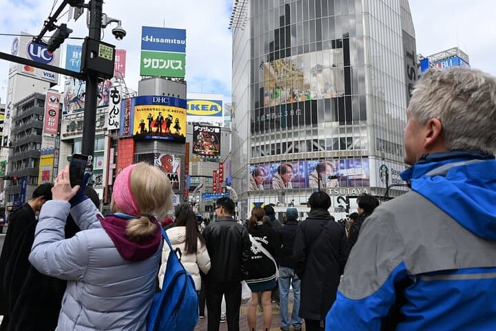 3-Hr Tokyo Bike Tour: Shibuya Highlights, Backstreets/Hidden Gems — photo 12