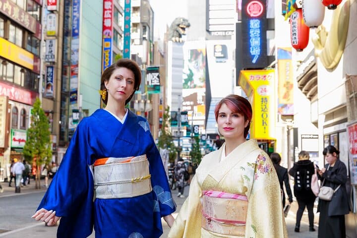 Private Kimono Cultural and Historical Walk in Kabukicho — photo 3