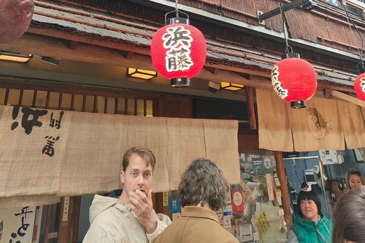 Osaka Kuromon Market＆Takoyaki Cooking Experience PRIVATE Tour — photo 16