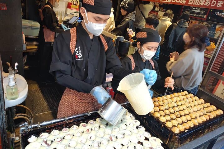 Osaka Kuromon Market＆Takoyaki Cooking Experience PRIVATE Tour — photo 15