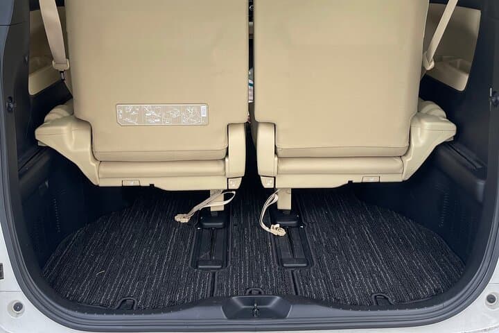 Airport transfer between Narita and Mount Fuji or Hakone Onsen — photo 13
