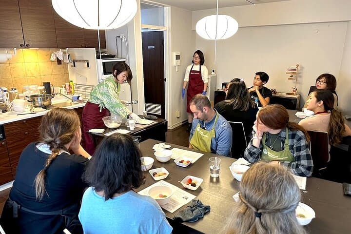 Japanese Sweets (Mochi & Nerikiri) making at a Private studio — photo 3