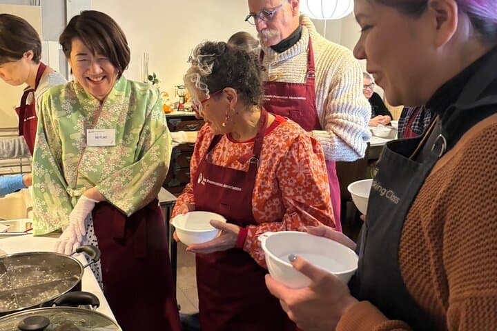 Japanese Sweets (Mochi & Nerikiri) making at a Private studio — photo 6
