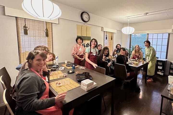 Japanese Sweets (Mochi & Nerikiri) making at a Private studio — photo 5