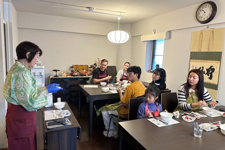 Japanese Sweets (Mochi & Nerikiri) making at a Private studio — photo 4