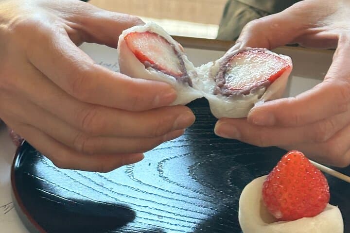 Japanese Sweets (Mochi & Nerikiri) making at a Private studio — photo 9