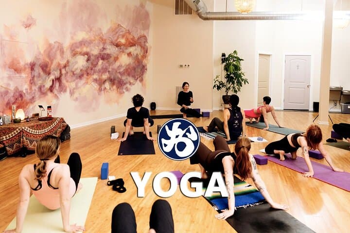 Yoga in Osaka with Japanese locals! — photo 5