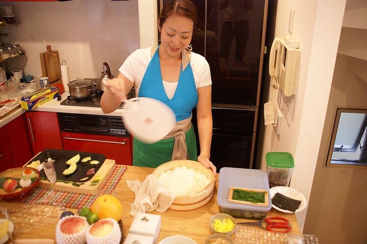 Sushi, Bento or Gyoza Class in Tokyo with Miki + Transfers — photo 1