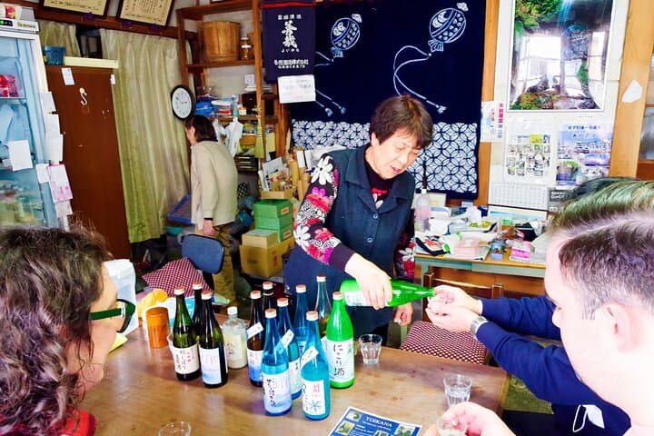 Matsumoto Castle, Sake & Local Bites Walking Tour — photo 8