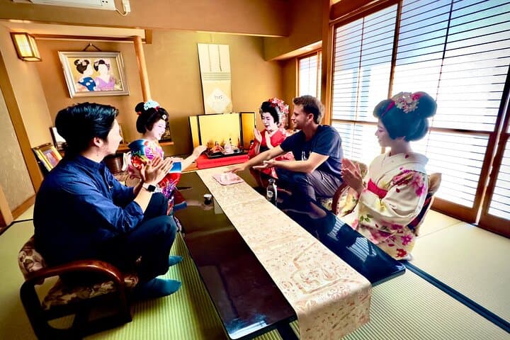 Tokyo Geisha Cultural Experience with Sake Tasting — photo 4