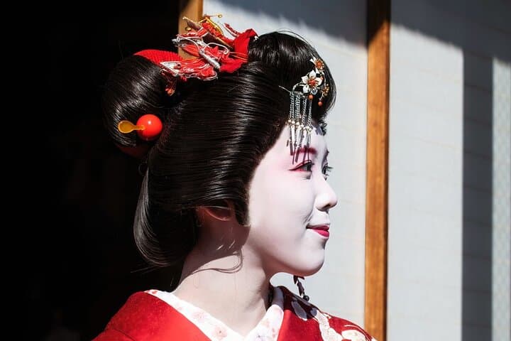 Tokyo Geisha Cultural Experience with Sake Tasting — photo 5