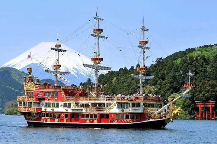 Private Transfer between Tokyo and Lake Kawaguchi/Mt. Fuji/Hakone — photo 2