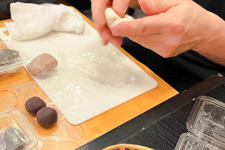 Licensed Guide "Wagashi" (Japanese Sweets) Experience Tour (Tokyo) — photo 13