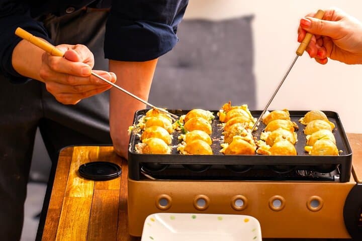 Takoyaki making experience ~Japan's popular street food~ — photo 4