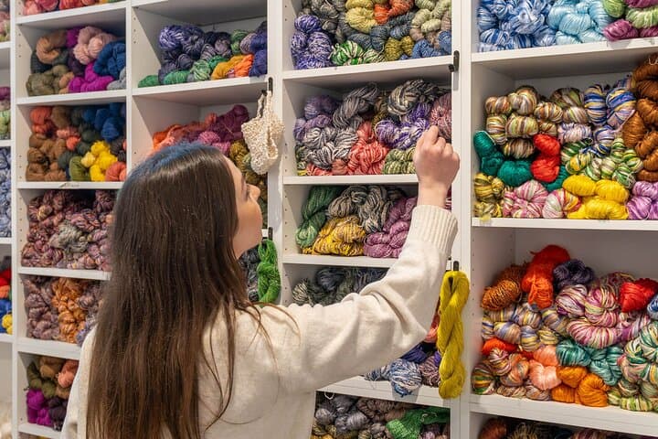 Private Fabric Making History Tour in Tokamachi — photo 11