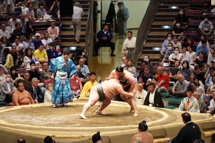 Seat B Ticket Tokyo Sumo Wrestling Tournament in Ryogoku — photo 17