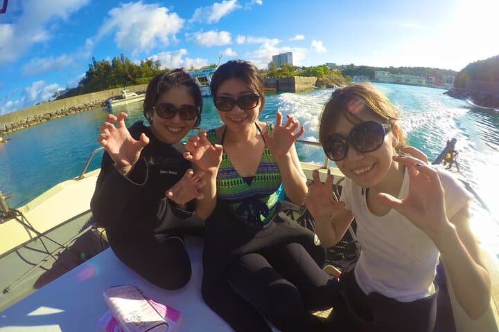 Blue Cave Boat Diving Experience Tour with Private Guide — photo 3