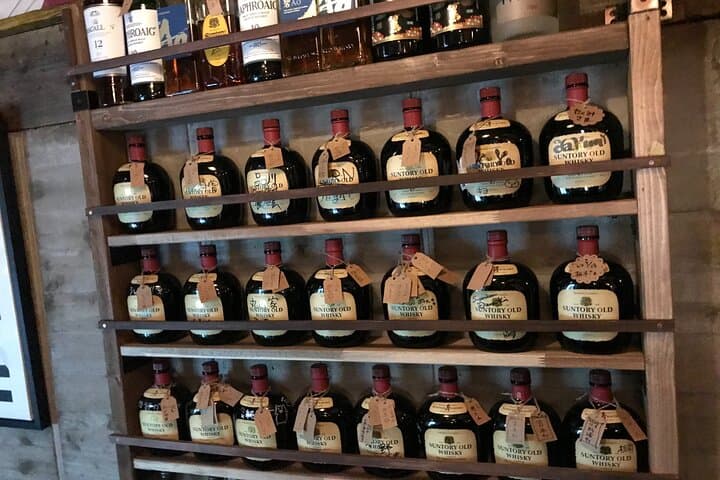Tokyo Harajuku Night Pub Crawl with Locals – Snack Bars & Karaoke — photo 7