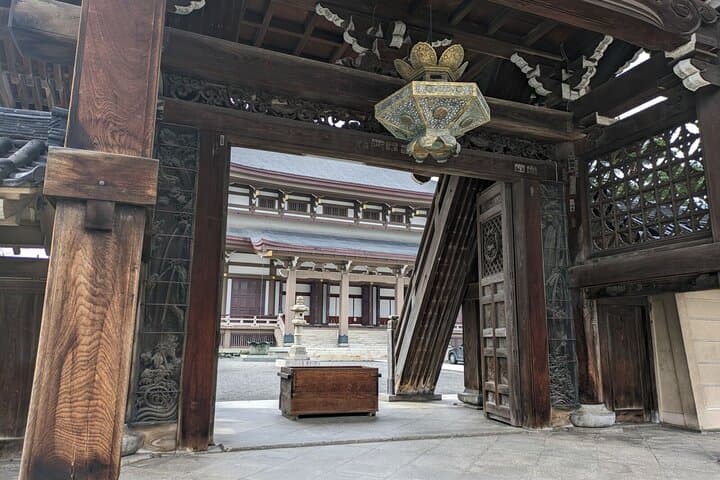 Private Tour From Kanazawa Gold Leaf and Sushi Delights — photo 5