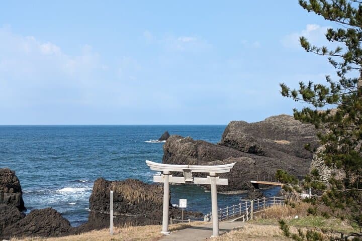 From Kanazawa: Fukui's Stunning Cliffs, Spiritual Island & Port — photo 6