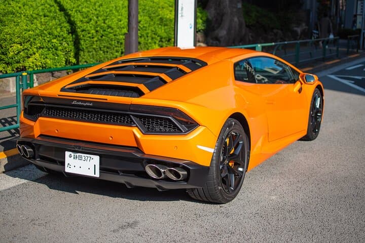 Daikoku PA JDM Car Scene Private Tour in a Lamborghini — photo 6