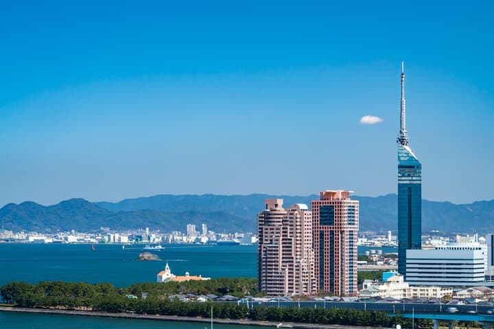Historic Fukuoka Walk: Castles, Shrines & Canal City Private Tour — photo 3