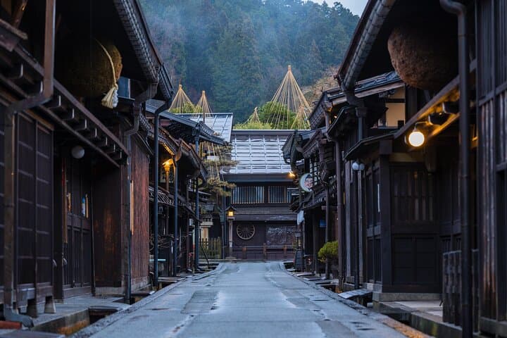 Timeless Takayama: Private Historical Walk with Local Guide — photo 6