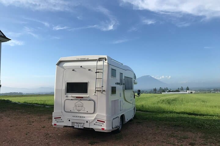 Luxury Camping Car rental in Hokkaido Adventure — photo 5