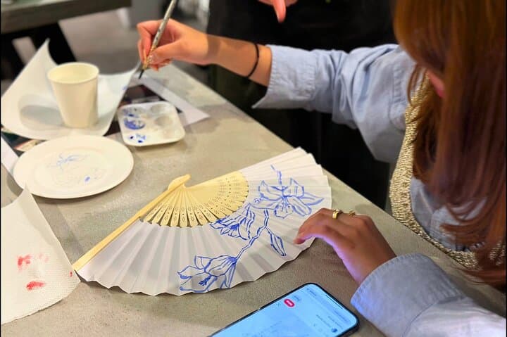 Japanese Fan Painting Workshop ~ in a Tokyo Flower Shop — photo 19