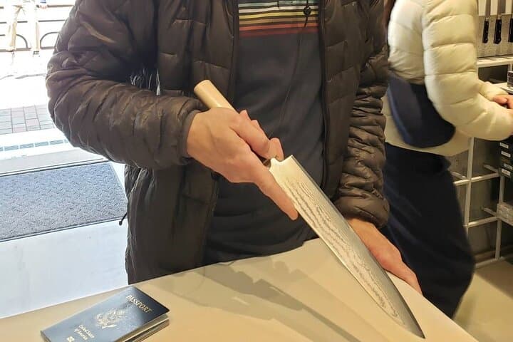 Asakusa: Japanese kitchen knife store visits after history tour — photo 5