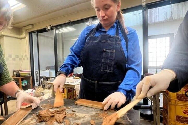 Hiroshima:Private lacquer workshop experience tour(gift included) — photo 11