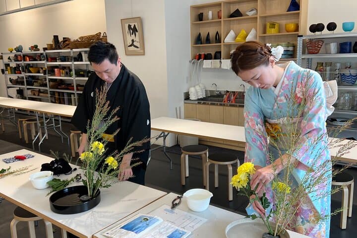 Traditional Ikebana Experience in Kyoto (Small Group) — photo 6