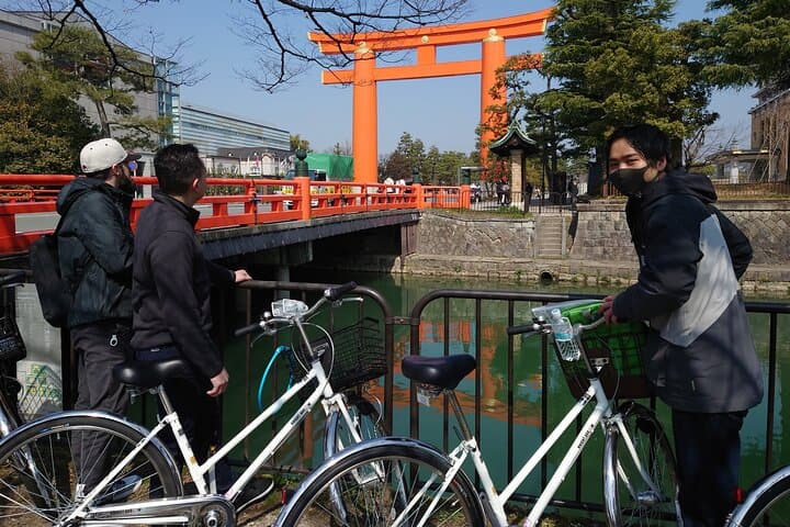 Start from Kyoto Station: Early Morning E-Bike Tour with Kyotoite — photo 10