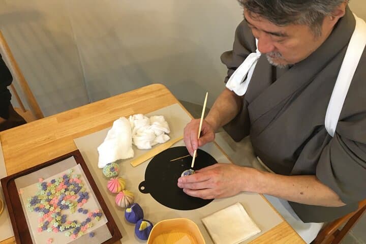 Ginza MANNENDO Wagashi Workshop with Master Yoshi — photo 4