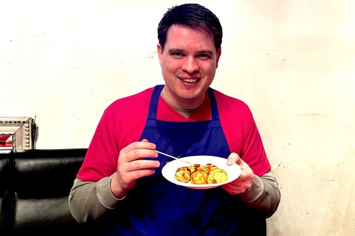 TAKOYAKI Cooking Class with All-you-can-drink in Tokyo, Roppongi — photo 2
