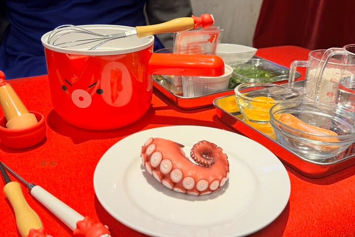 TAKOYAKI Cooking Class with All-you-can-drink in Tokyo, Roppongi — photo 8
