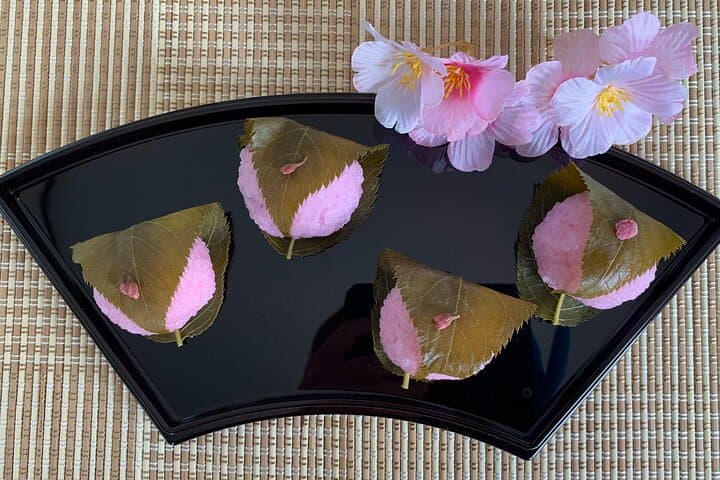 2 Hours Mochi &Nerikiri Making & Matcha Class in Bunkyo — photo 9