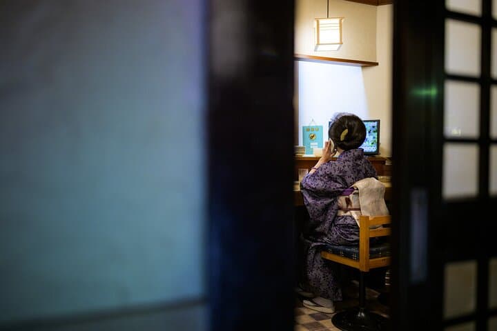 Tokyo Cyberpunk Street Photo Workshop — photo 16