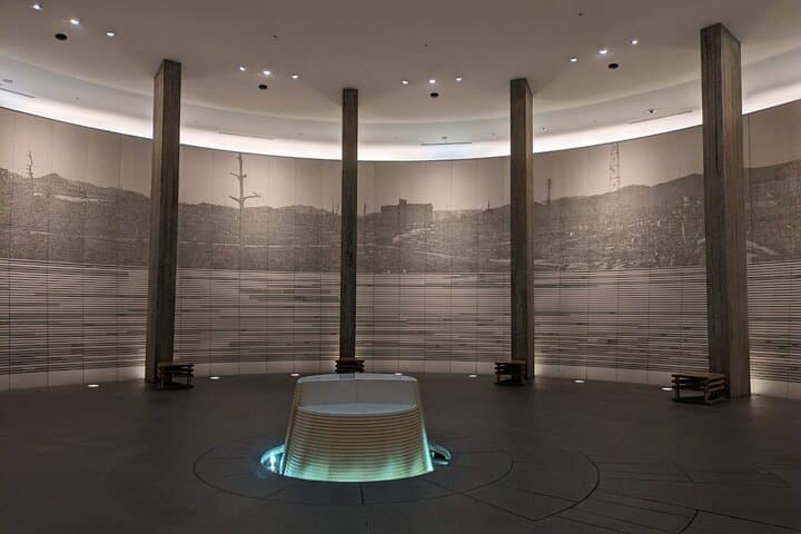 Hiroshima Peace Memorial and Atomic Bomb Dome Private Tour — photo 4