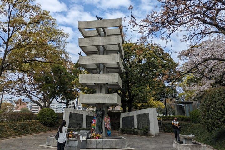 Hiroshima Peace Memorial and Atomic Bomb Dome Private Tour — photo 7