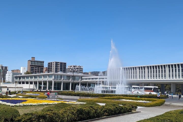 Hiroshima Peace Memorial and Atomic Bomb Dome Private Tour — photo 2
